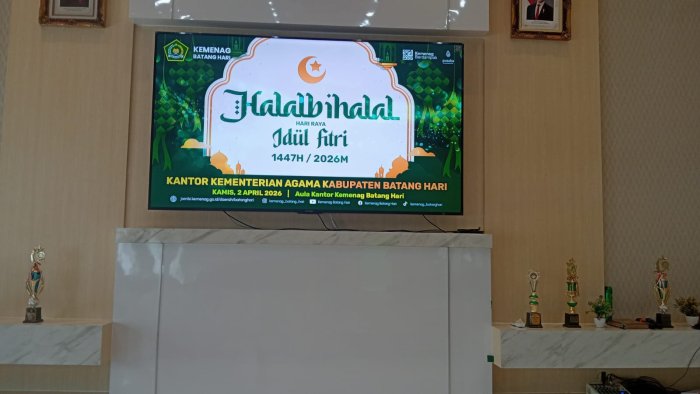 Kepala MTsN 2 Batang Hari Bersama Jajaran Hadiri Halal Bihalal Kemenag Batang Hari