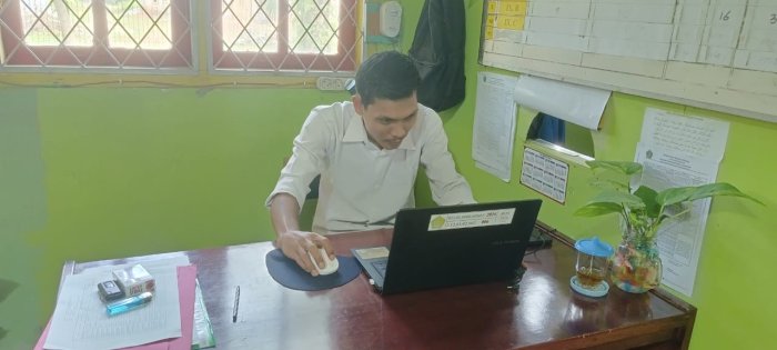 Sadar Pajak, Guru dan Pegawai MTsN 2 Batang Hari Antusias Lapor SPT Tahunan