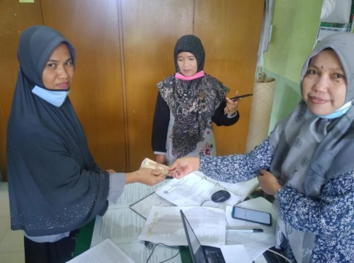 Pelajar Mts Negeri 2 Batang Hari menerima bantuan PIP 