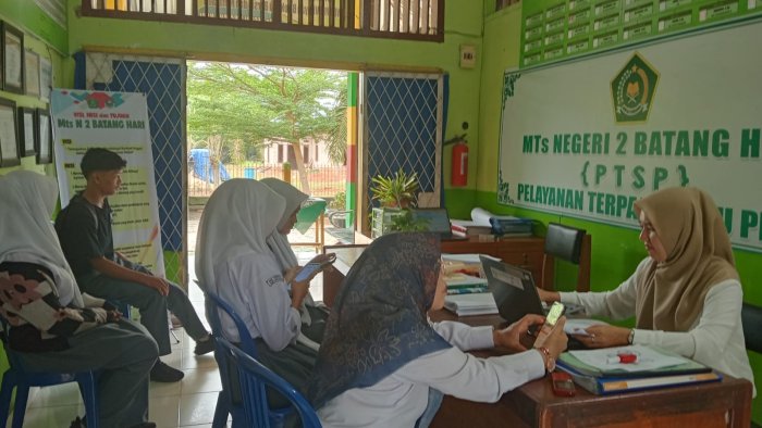 Pelayanan Administrasi: Siswa Kelulusan Tahun Pelajaran 2024/2025 Sidik Jari Ijazah