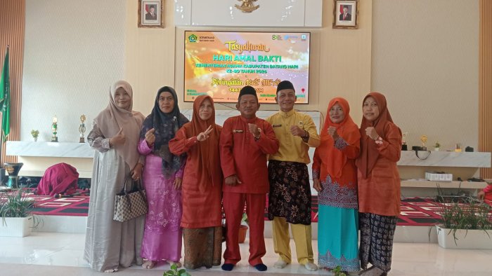 Kepala Madrasah dan Kepala Tata Usaha MTsN 2 Batang Hari hadiri Undangan Tasyakuran HAB Kemenag RI ke - 80