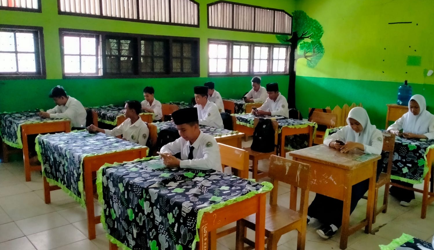 Gelar Simulasi, MTsN 2 Batanghari Mantapkan Persiapan Jelang Pelaksanaan AKMI 2024