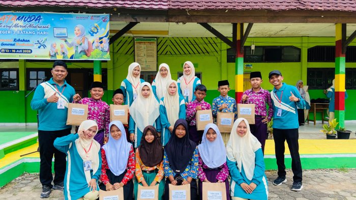 Tutup Rangkaian MATAMUDA 2026/2027, MTsN 2 Batang Hari Anugerahkan Penghargaan kepada Juara Lomba dan Peserta Terbaik