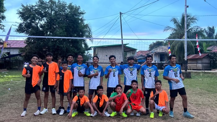 Spike Prestasi! Tim Voli MTsN 2 Batang Hari Sabet Juara II Turnamen Karang Taruna Pasar Terusan