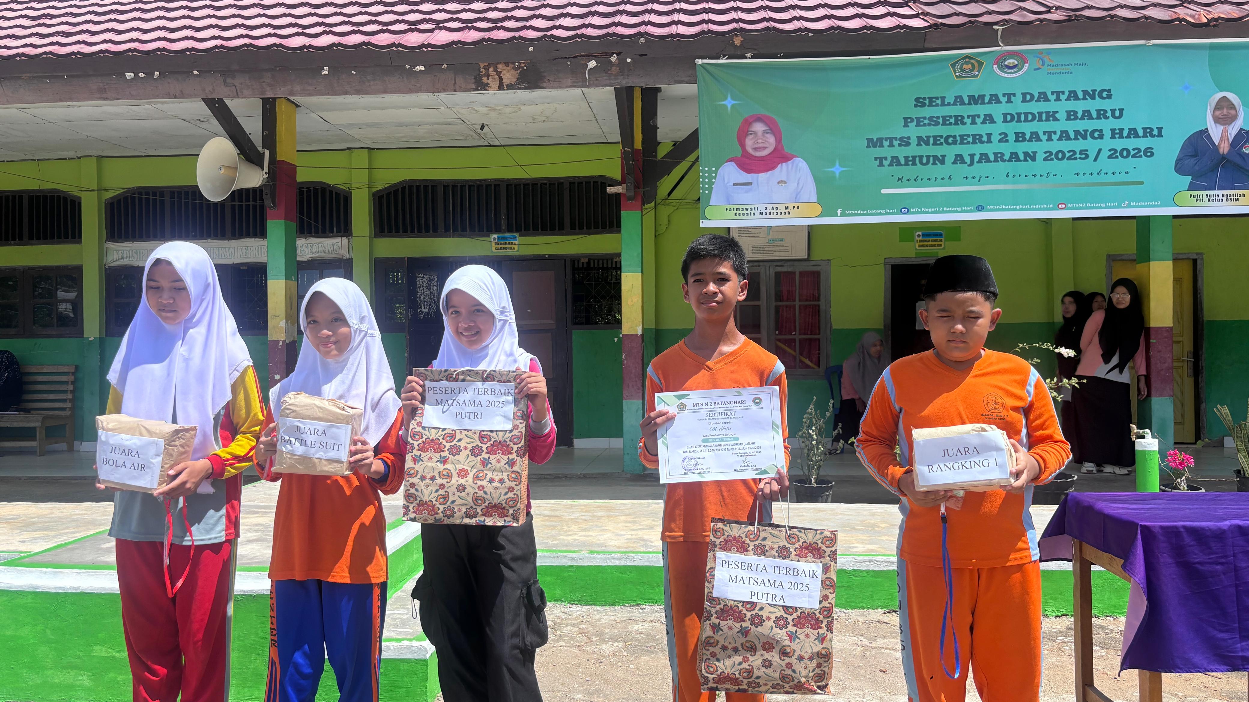 Penutupan MATSAMA MTs Negeri 2 Batang Hari Tahun Ajaran 2025/2026: Apel Penutupan dan Penghargaan Peserta Terbaik