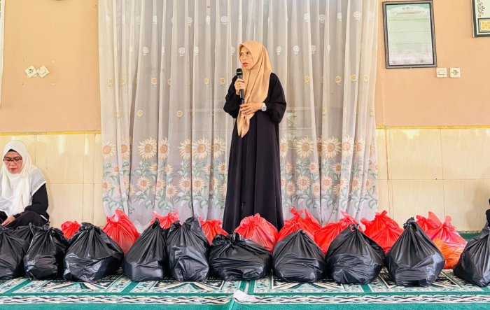 Tebar Keberkahan Ramadan, MTsN 2 Batang Hari Salurkan Zakat, Infak, dan Sedekah untuk Siswa