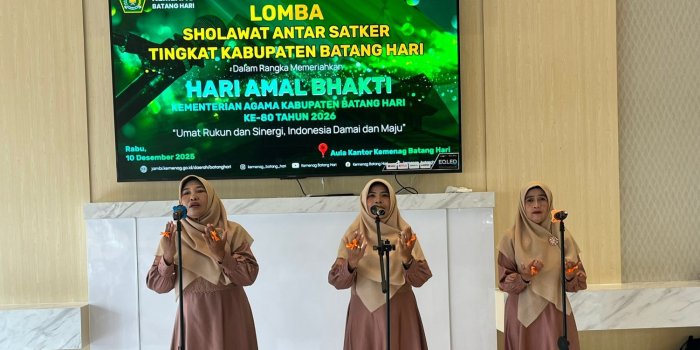 Tim Sholawat MTs Negeri 2 Batang Hari, ikut serta tampil dalam Lomba sholawat antar Satker
