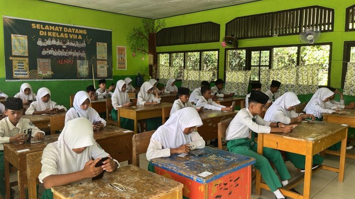 Transformasi Digital, MTsN 2 Batang Hari Laksanakan ASAS Ganjil Berbasis Android