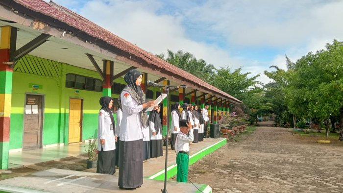 Dari Disiplin hingga Kreativitas, Pesan Penting Waka Humas dalam Upacara Senin Pagi