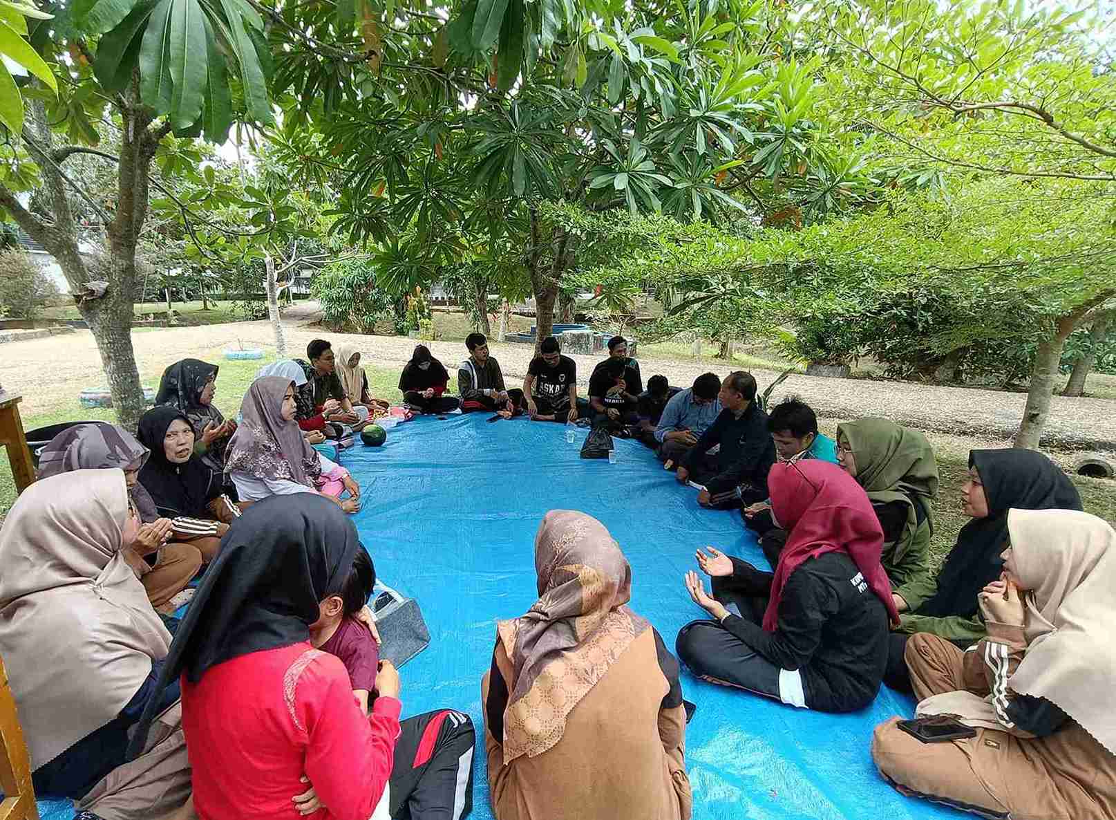 Eratkan Silaturahmi, MTsN 2 Batanghari Gelar Santap Siang Bersama