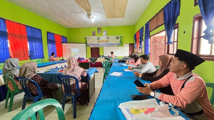 Pendampingan dan Pemantapan LKE ZI Tahun 2025 MTsN 2 Batang Hari ikuti Zoom Meeting Tahap Analisis Awal