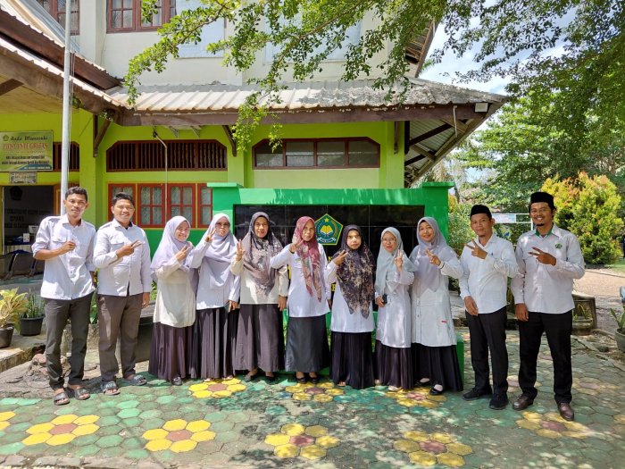 MAN 3 Batang Hari Jemput Bola, Sosialisasikan PMBM di MTsN 2 untuk Gaet Calon Siswa Berprestasi