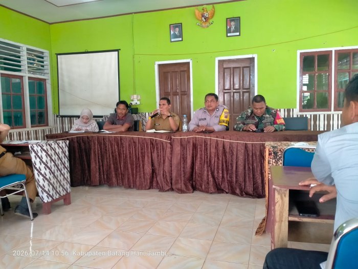 Dukung Semarak HUT RI ke-81, Wakasis dan Wakahumas MTsN 2 Batang Hari Ikuti Rapat Persiapan 17 Agustus