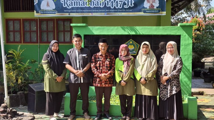 MAN 2 Batang Hari Sosialisasikan PMB ke MTsN 2 Batang Hari, Siswa Antusias Gali Informasi