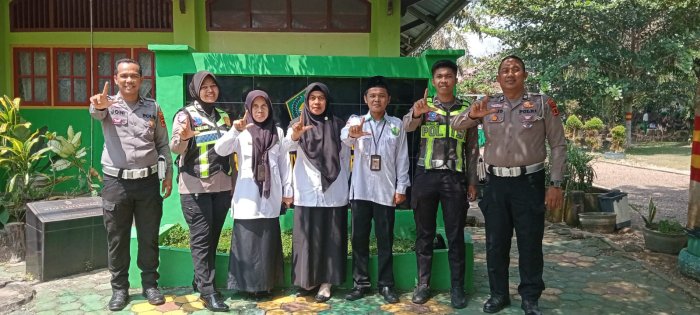 Sinergi Madrasah dan Polres Batang Hari, Siswa MTsN 2 Batang Hari Dibekali Kesadaran Tertib Berlalu Lintas Sejak Dini